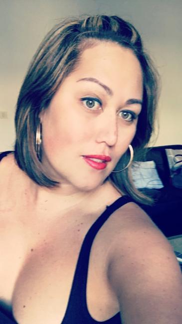 Belle Amanda aux yeux vert émeraude